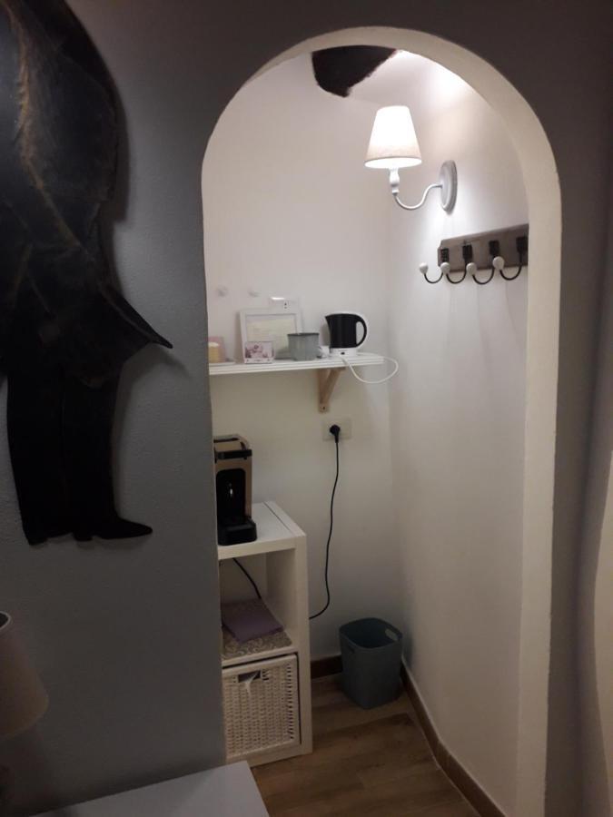 Livia'S Charming Room Trevignano Romano Bagian luar foto