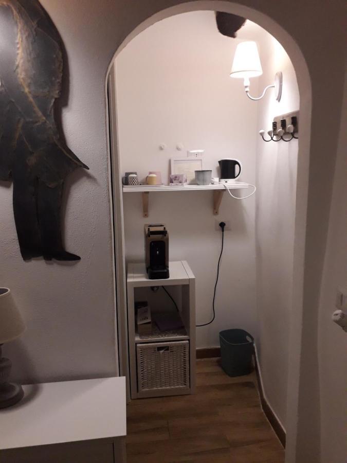 Livia'S Charming Room Trevignano Romano Bagian luar foto